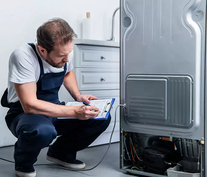 Why Palmer, MA Homeowners Choose Palmer Appliance Pro for Refrigerator Leak Repair?